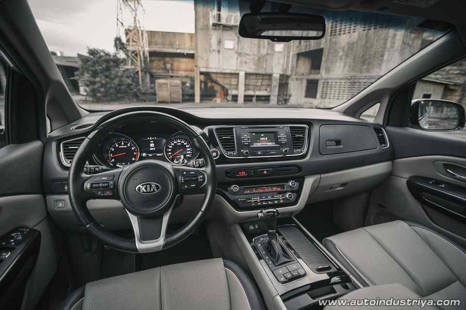 2017 Kia Carnival V6 SXL