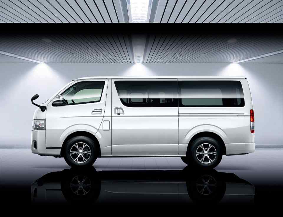 2018 Toyota HiAce gets 2.8-liter turbo-diesel upgrade