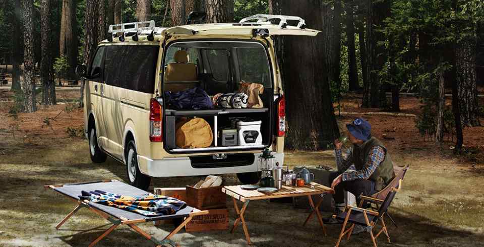 Modellista turns Hiace into VW Type 2 inspired 'Relaxbase'