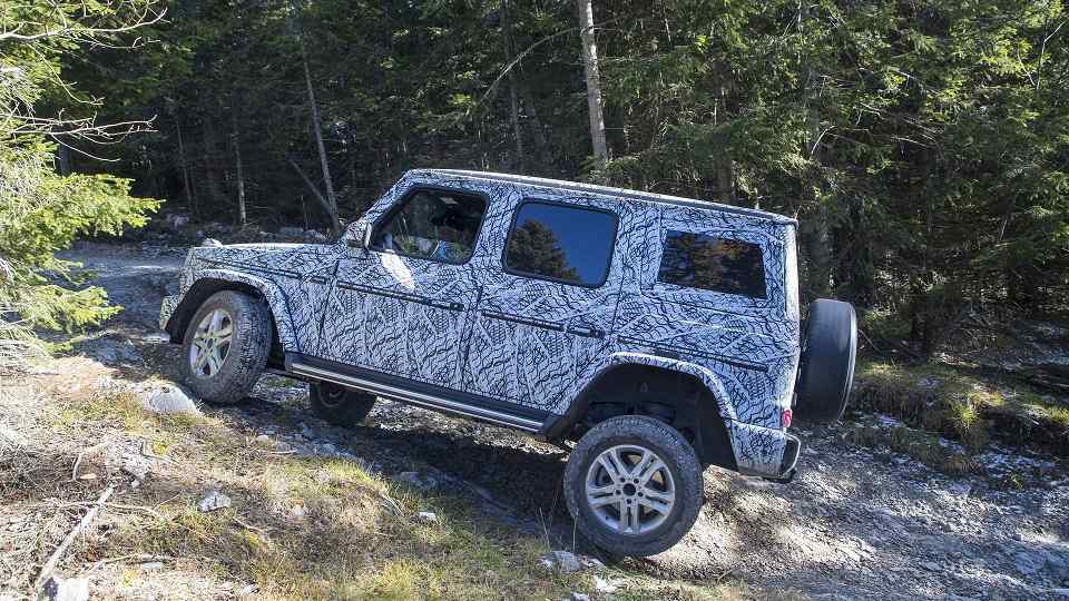 Leaked: Mercedes-Benz keeps the next-gen G Class boxy