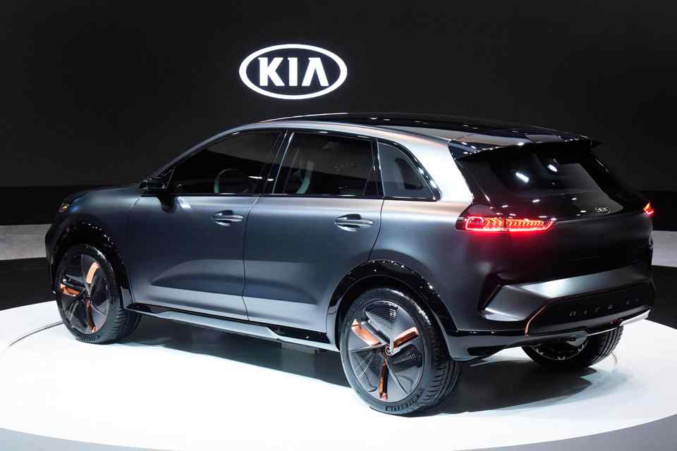 Kia Niro EV concept ditches gasoline for electric power