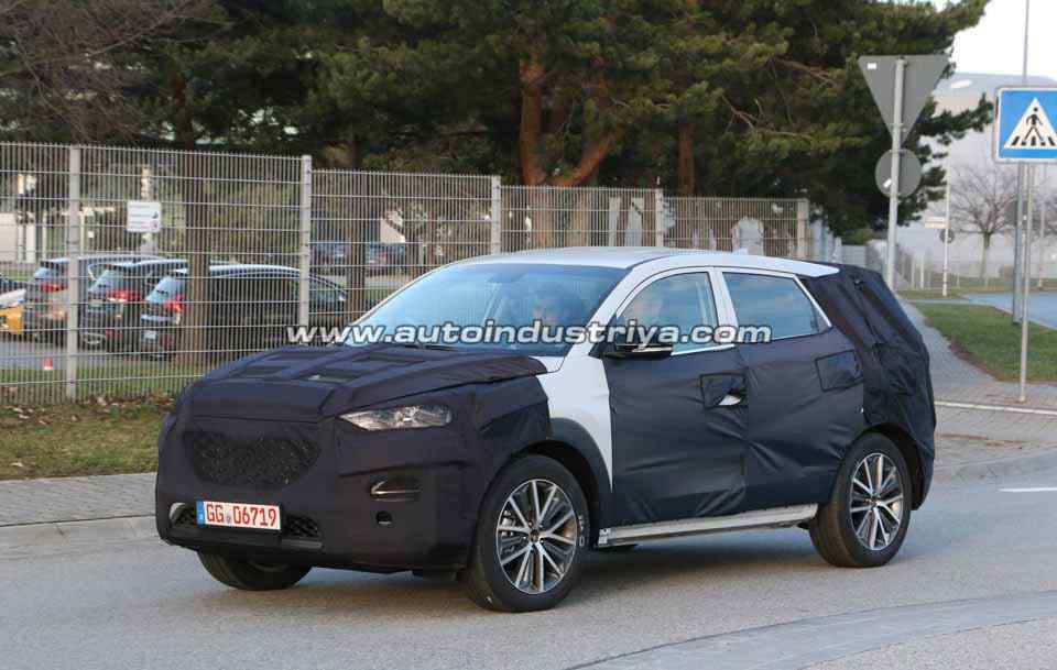 Spied: Hyundai Tucson to get a new face in upcoming refresh