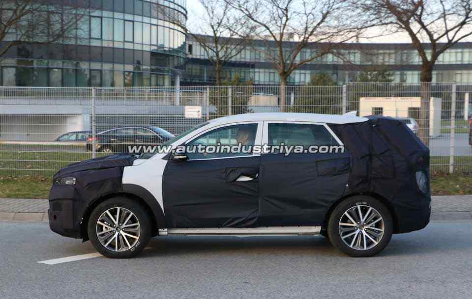 Spied: Hyundai Tucson to get a new face in upcoming refresh