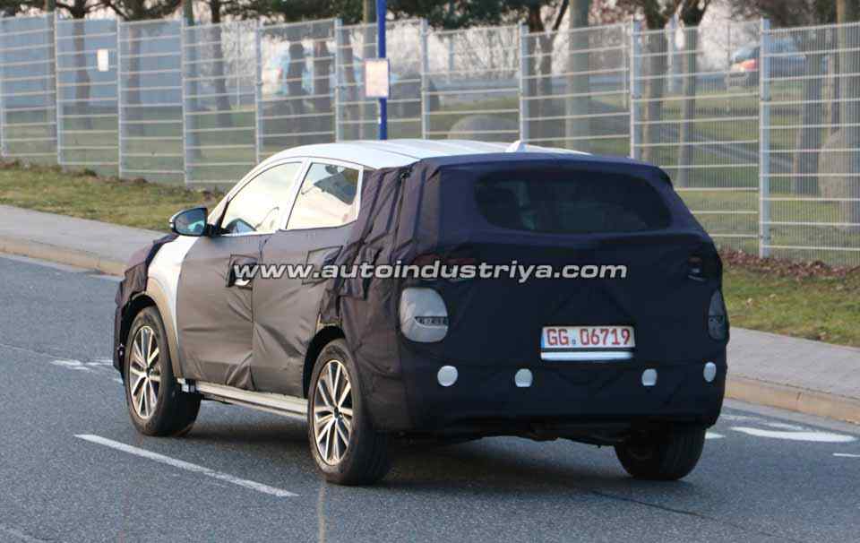 Spied: Hyundai Tucson to get a new face in upcoming refresh