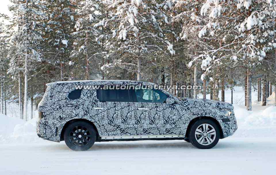 Spied: Mercedes-Benz GLS