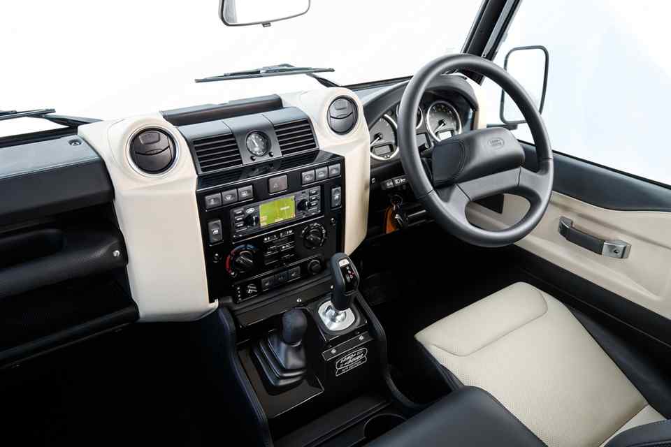 Land Rover Defender V8