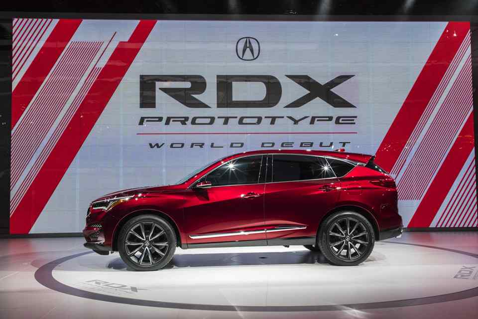 NAIAS 2018: Acura RDX prototype shows what a premium CR-V is like NAIAS 2018: Acura RDX prototype shows what a premium CR-V is like