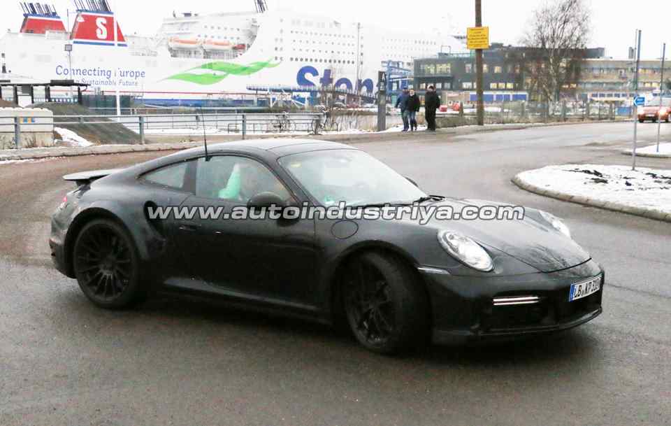 Spied: Porsche tests next-gen 911 Turbo in plain sight