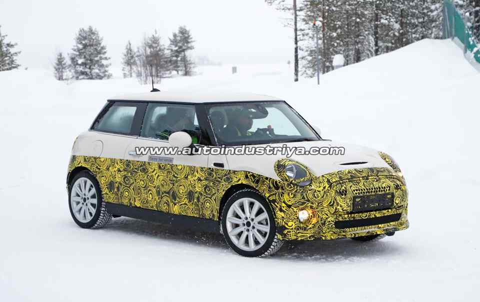 Spied: MINI Electric 
