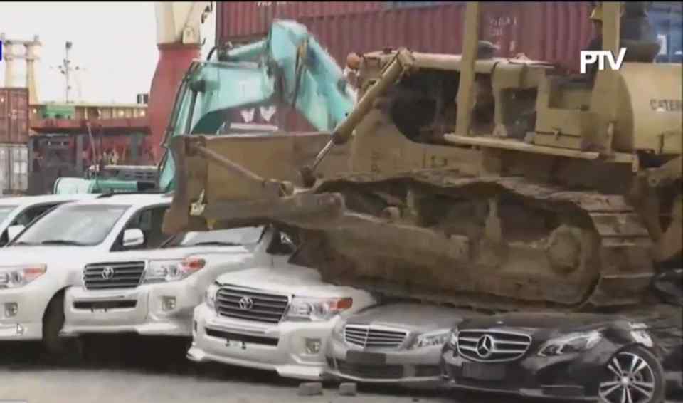 WATCH: Classic Chevrolet Corvette crushed to 'warn future smugglers'
