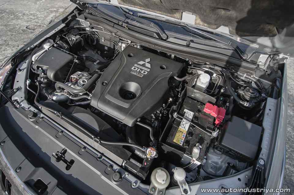 2017 Mitsubishi Strada GLS 2WD A/T