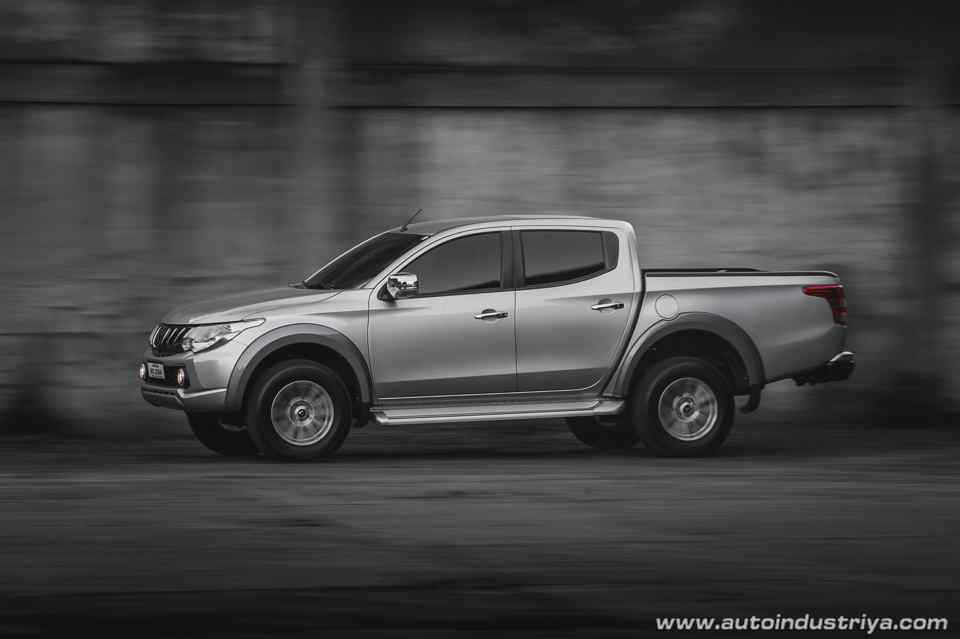 2017 Mitsubishi Strada GLS 2WD A/T