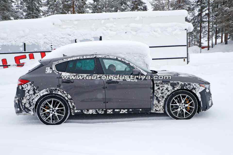 Spied: Maserati Levante GTS winter