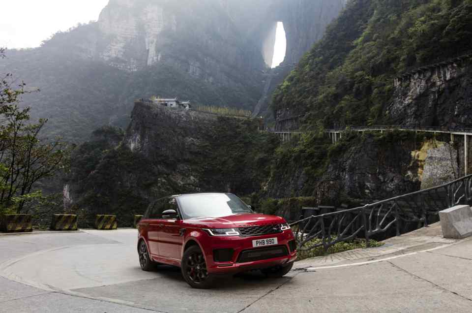 Range Rover Heaven's Gate
