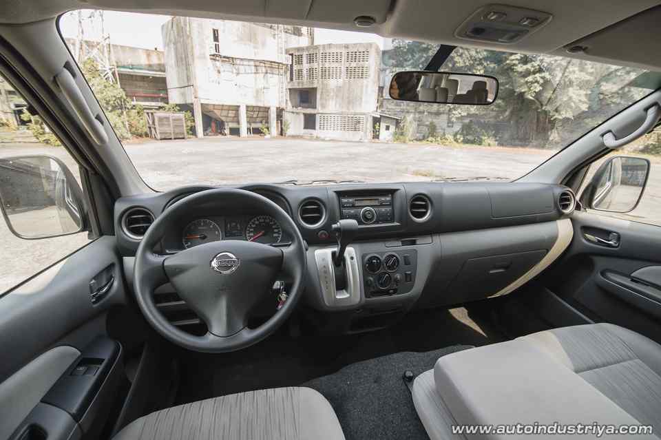 2018 Nissan Urvan Premium A/T 2018 Nissan Urvan Premium A/T