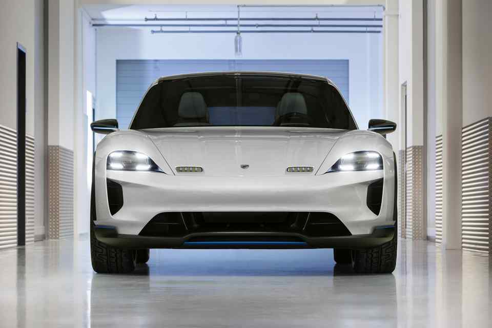 Geneva 2018: Porsche Mission E Cross Turismo sets sights on Tesla Model X