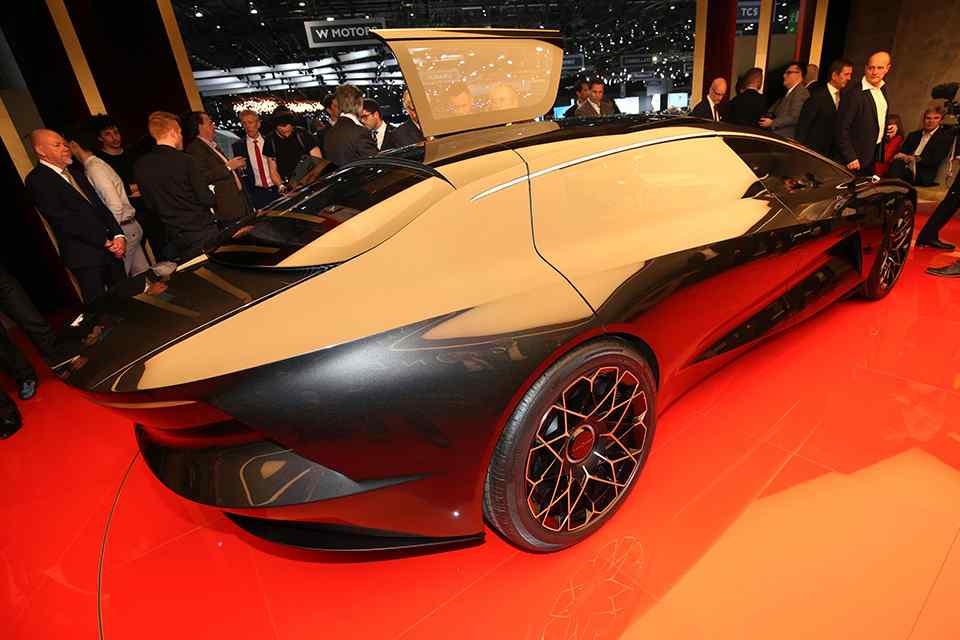 Geneva 2018: Lagonda Vision Concept envisions emissions-free luxury