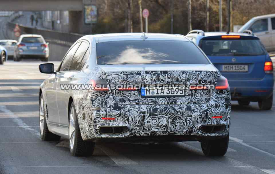 Spied: Facelifted BMW 7 Series seen inside and out Spied: Facelifted BMW 7 Series seen inside and out