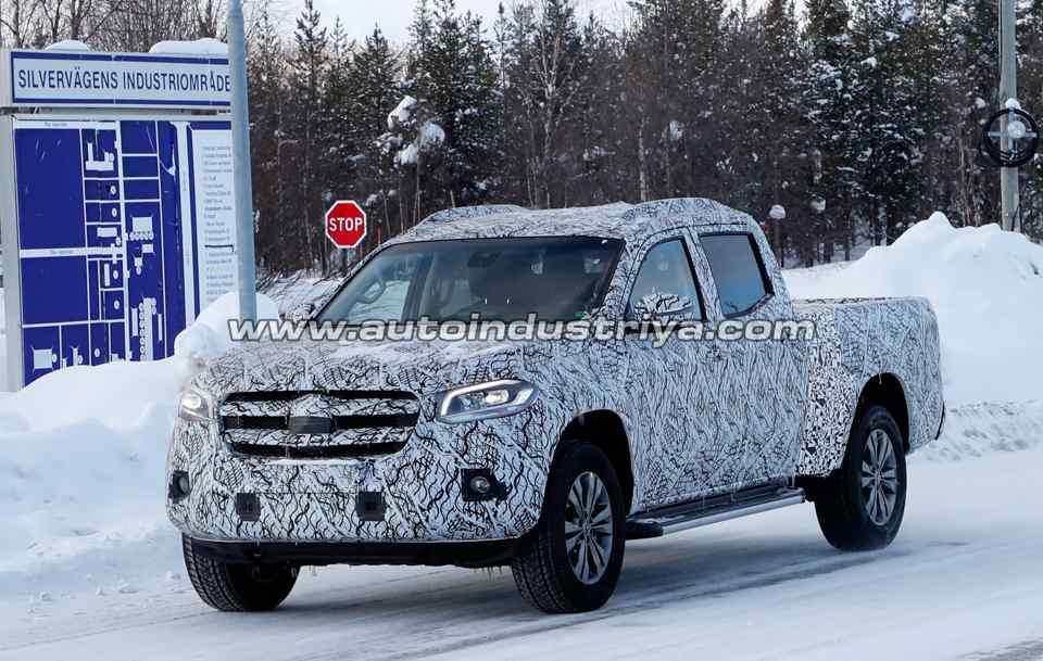 Spied: Mercedes-Benz goes trucking with the X-Class long-bed
