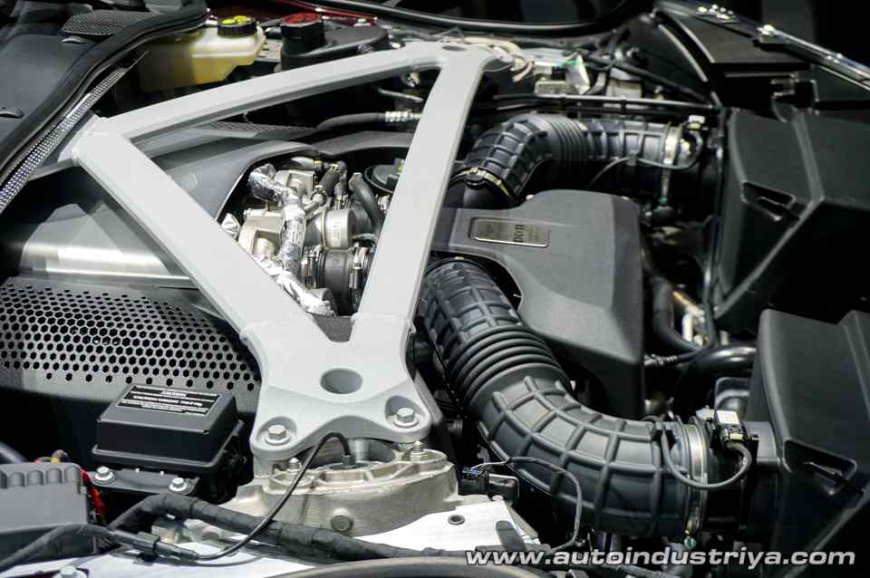 Aston Martin DB11 V8