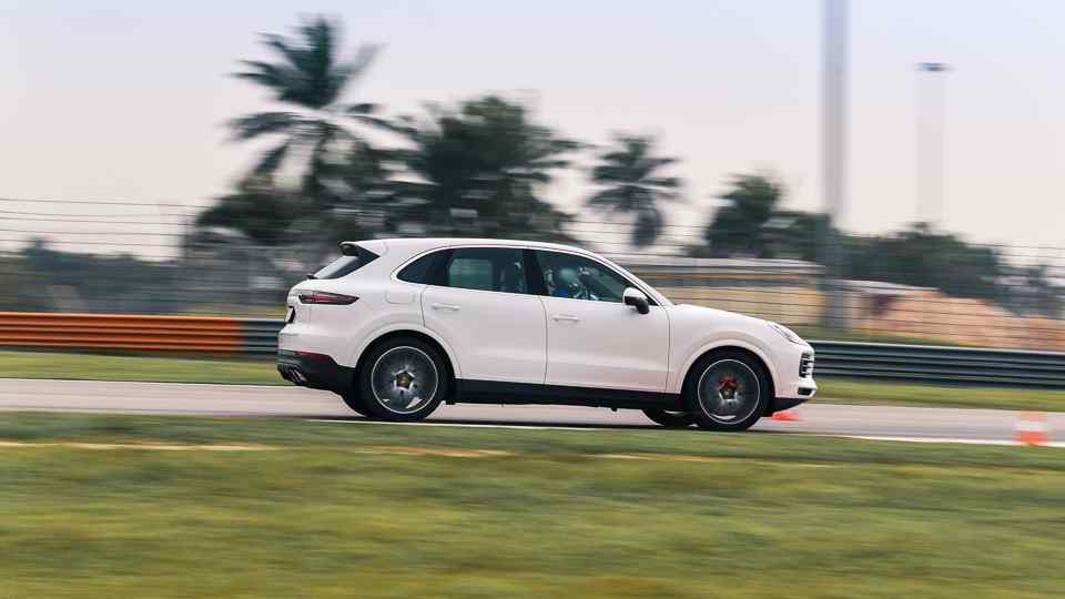 First Drive: 2018 Porsche Cayenne