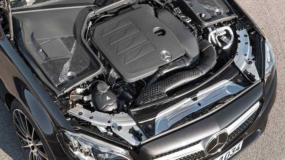 Refreshed Mercedes-Benz C-Class Coupe, Cabriolet heads to New York