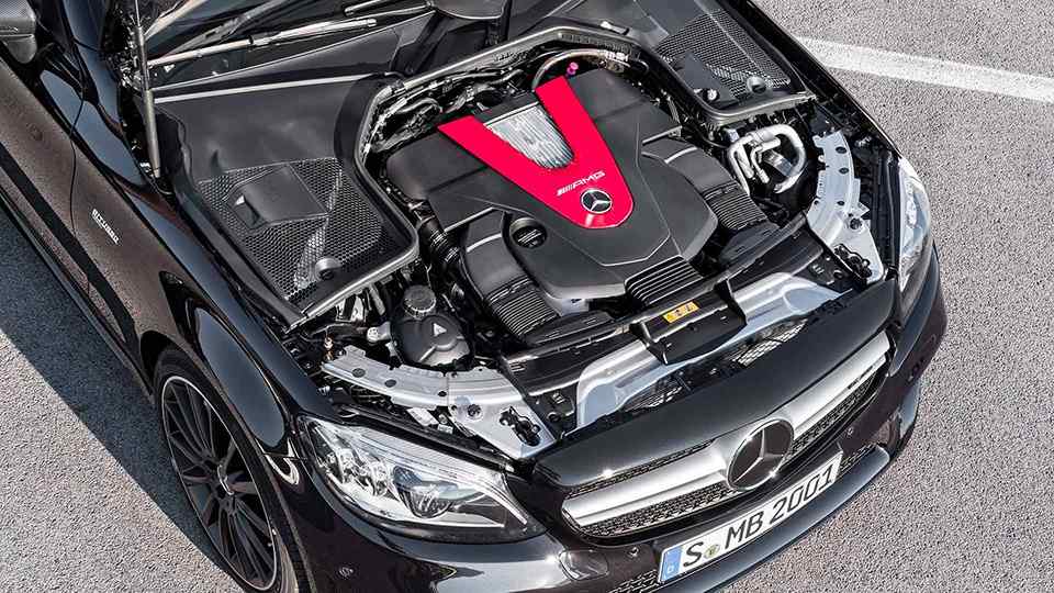 Refreshed Mercedes-Benz C-Class Coupe, Cabriolet heads to New York
