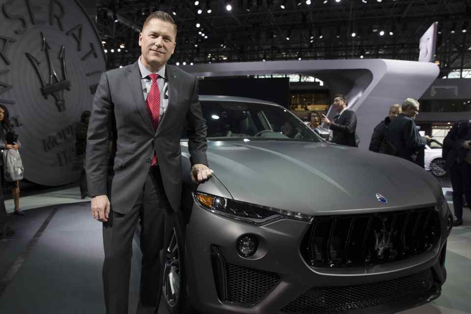 New York 2018: Maserati crams twin-turbo V8 into the Levante Trofeo