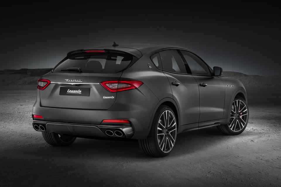 New York 2018: Maserati crams twin-turbo V8 into the Levante Trofeo