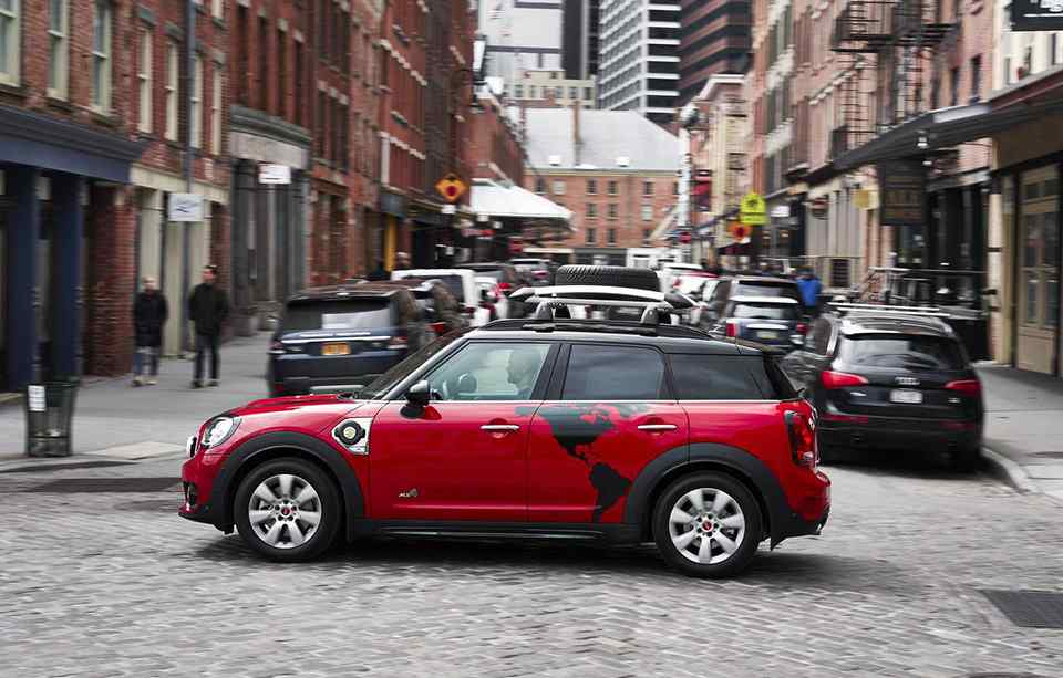 New York 2018: Hybrid Mini Countryman ready for Panamerican adventure