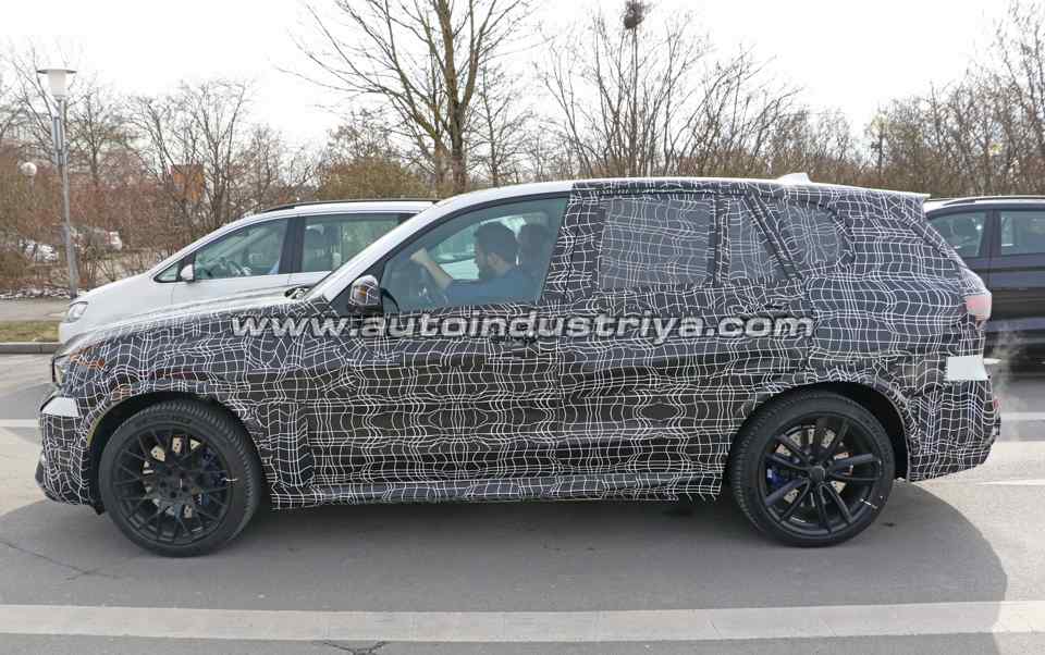 Spied: A closer look at the next-gen BMW X5 M