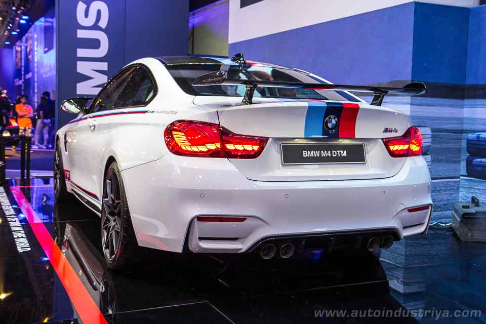 MIAS 2018: BMW celebrates past and present with M1 and M4 DTM