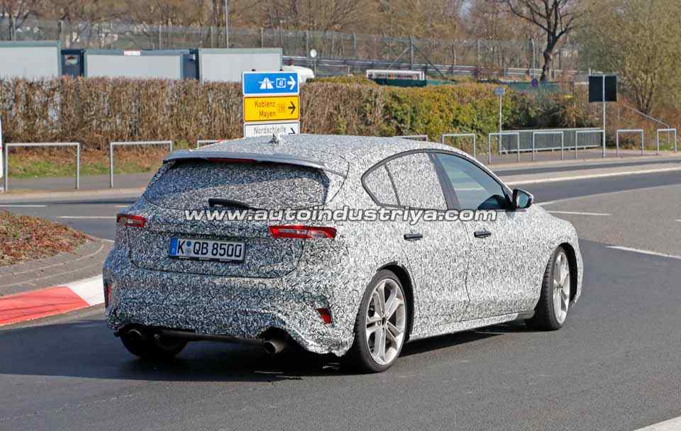 Spied: Ford Focus RS lives to see a new generation