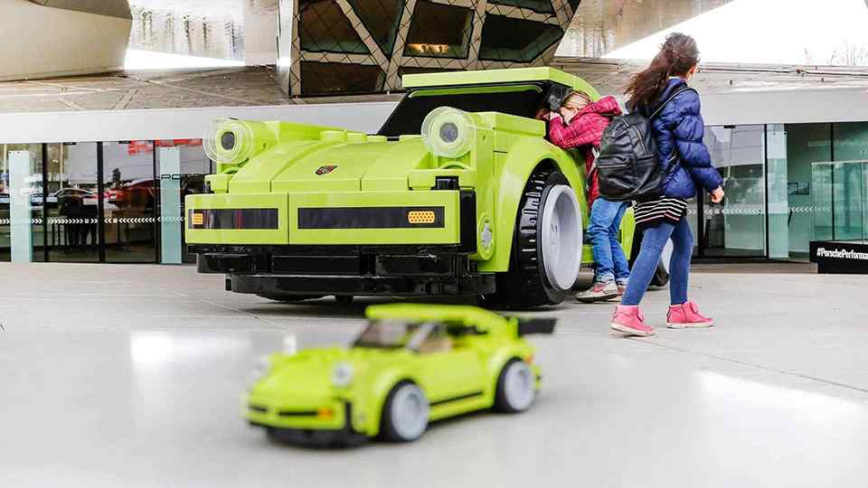 Porsche 911 Turbo LEGO