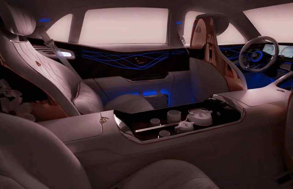 Mercedes-Maybach concept combines luxury and SUV ruggedness