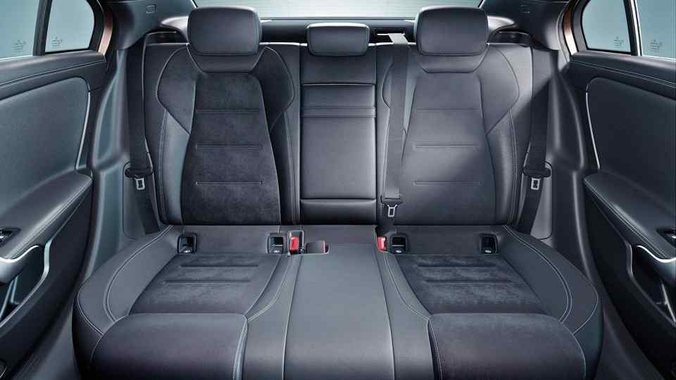 Mercedes-Benz supersizes the all-new A-Class for China Mercedes-Benz supersizes the all-new A-Class for China