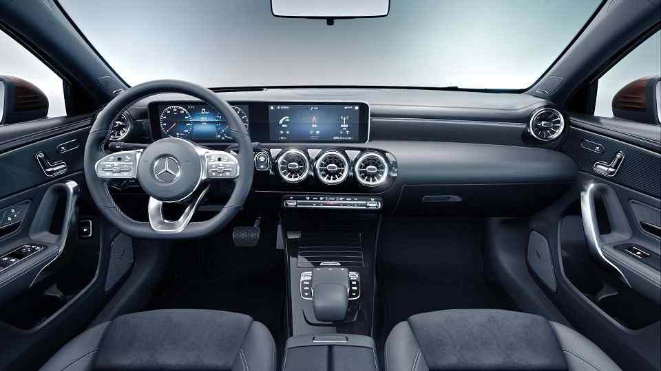 Mercedes-Benz supersizes the all-new A-Class for China Mercedes-Benz supersizes the all-new A-Class for China