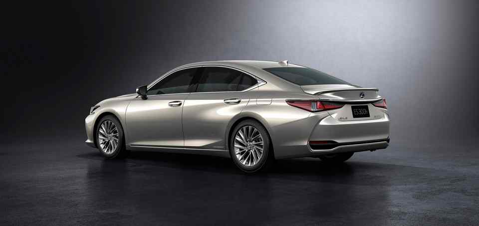 2019 Lexus ES now comes with a sportier flavor