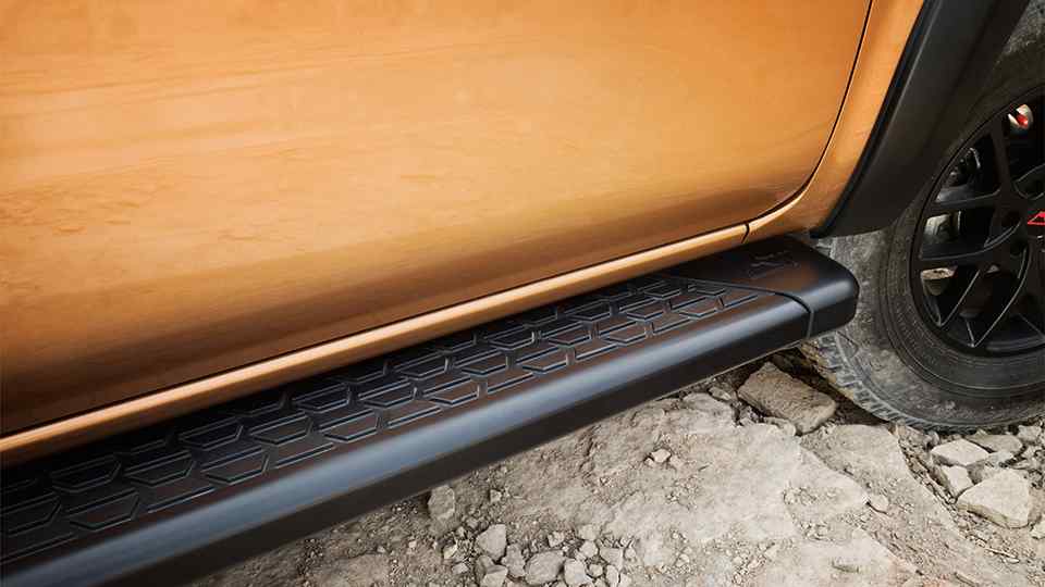 Arctic Trucks-built Nissan Navara Off-Roader AT32 launched