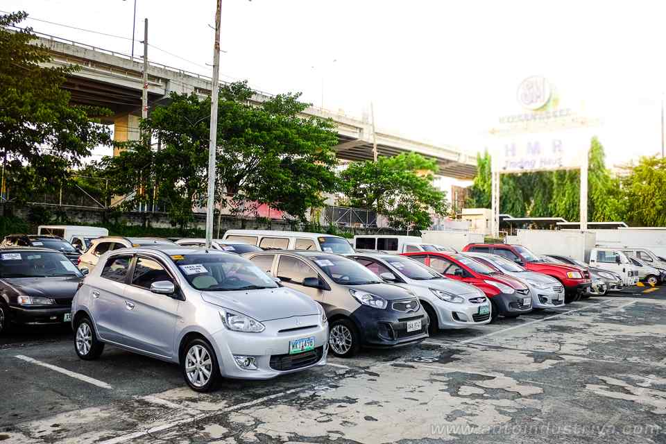 We Ask The Experts: Brand New vs. Second Hand