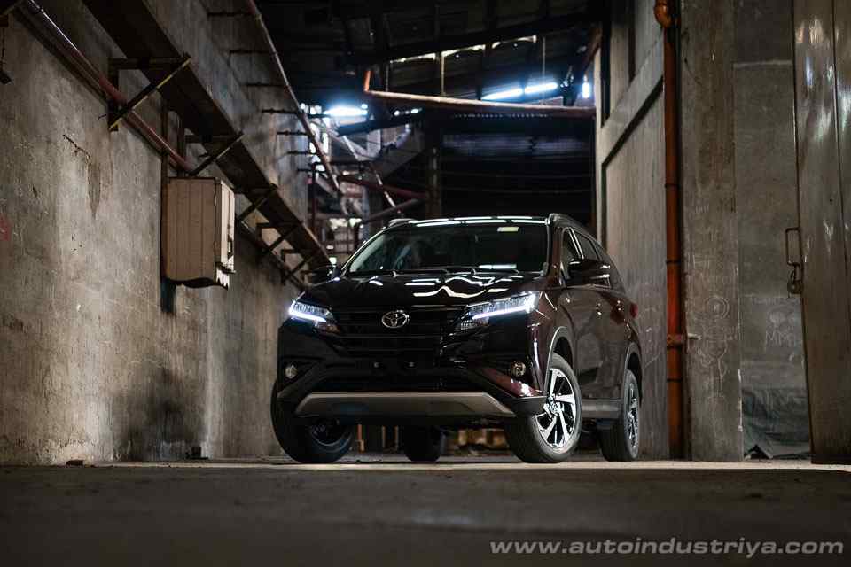 First Look: 2018 Toyota Rush 1.5G First Look: 2018 Toyota Rush 1.5G