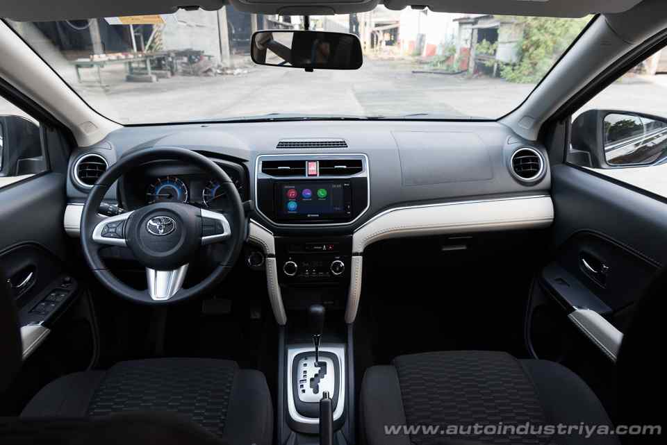 First Look: 2018 Toyota Rush 1.5G First Look: 2018 Toyota Rush 1.5G