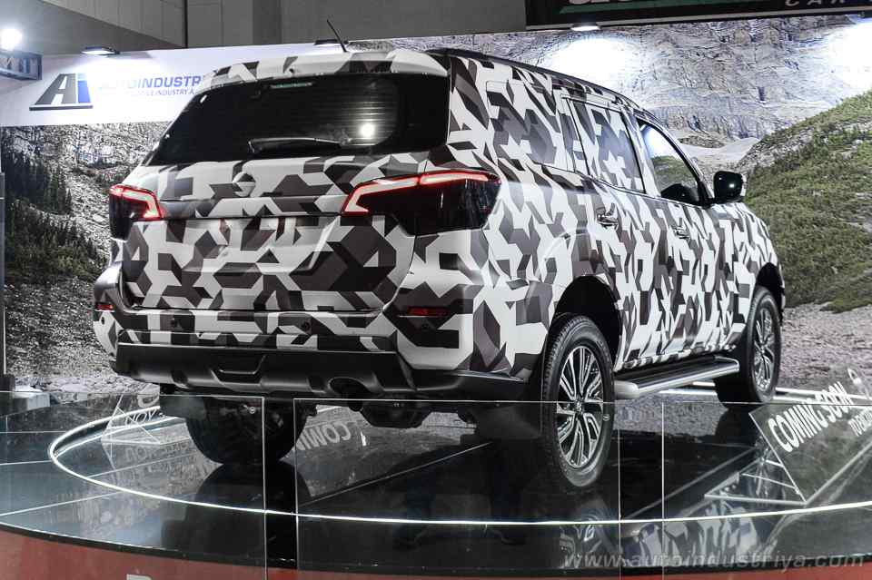 Check out Nissan's mysterious new SUV at the 2018 Trans Sport Show