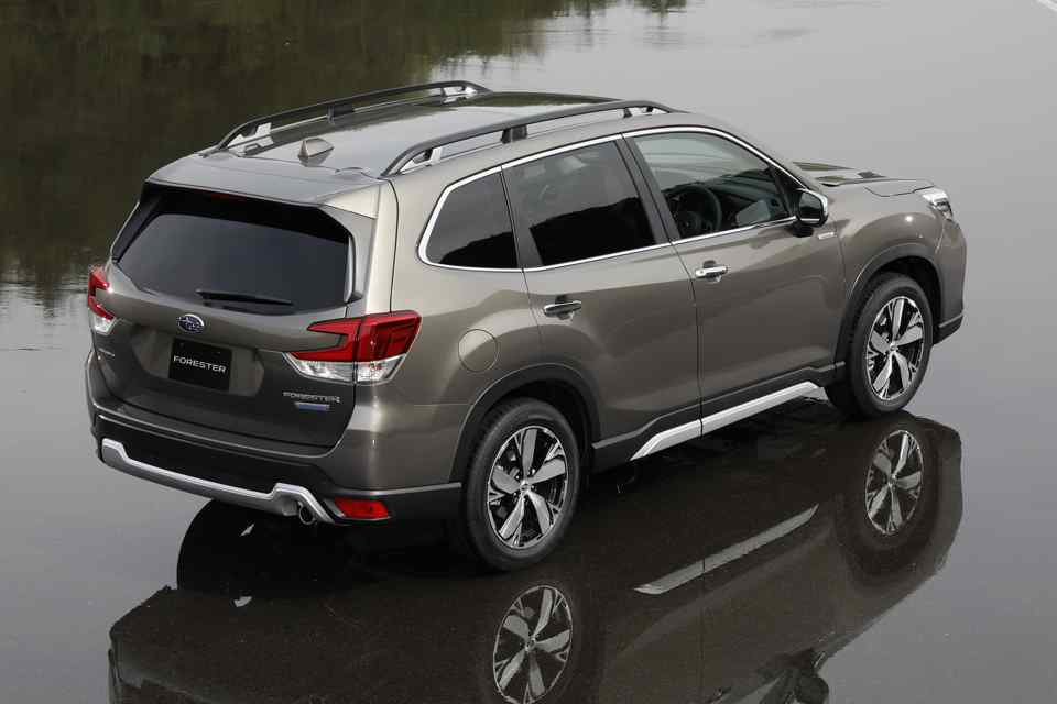 Hybrid is now top-range Subaru Forester in Japan
