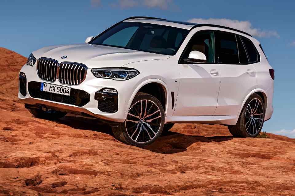 2019 BMW X5 guns for luxury crossover crown with full redesign