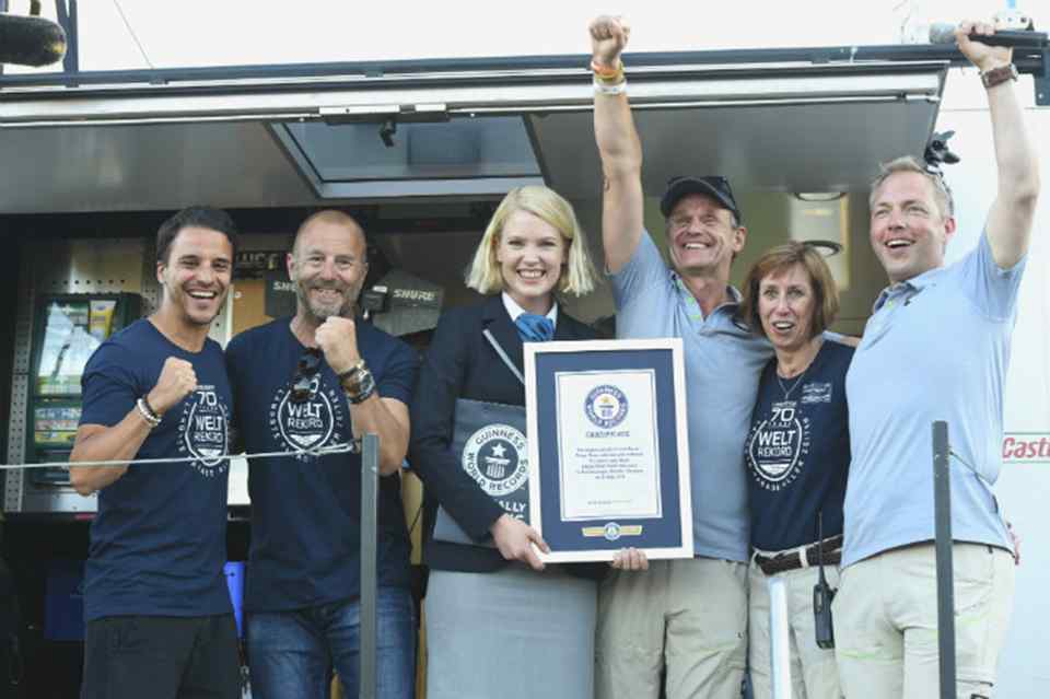 Germany sets new world record for largest parade of Land Rovers