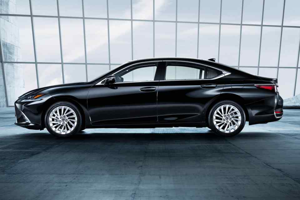 Daring next-gen Lexus ES to make its way to Philippines soon