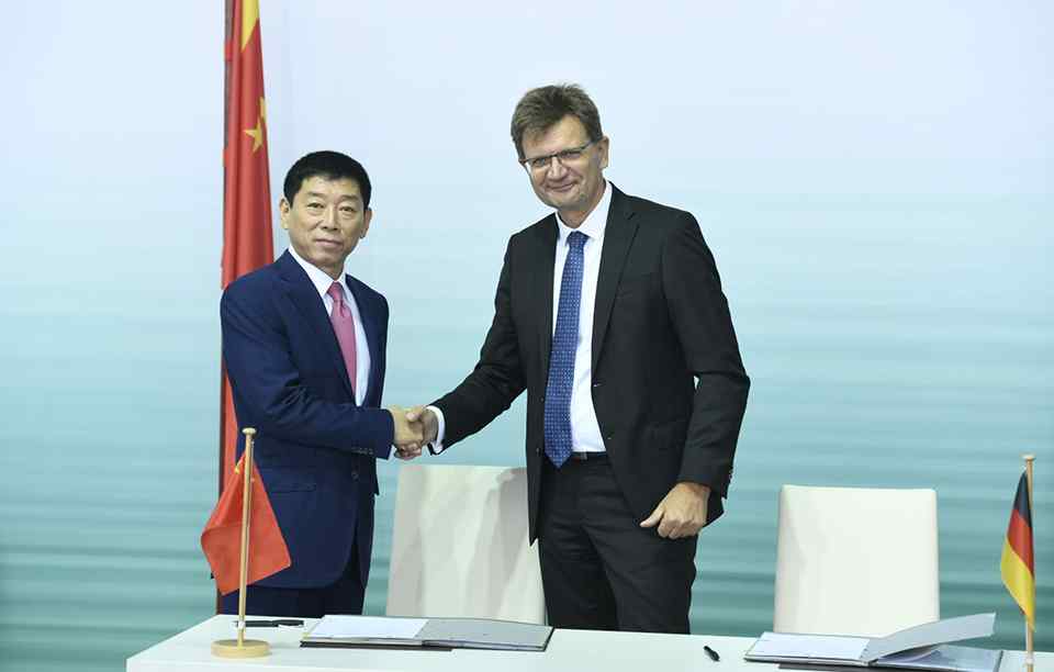 BMW partners with Great Wall to produce electric MINIs in China