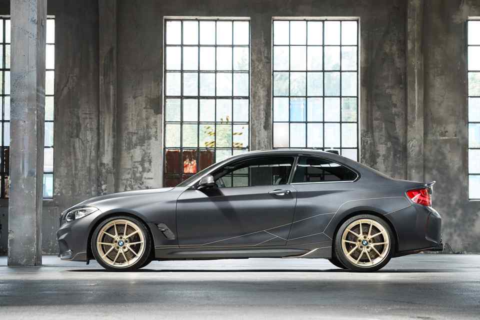BMW pimps out the M2 with carbon fiber M Performance goodies