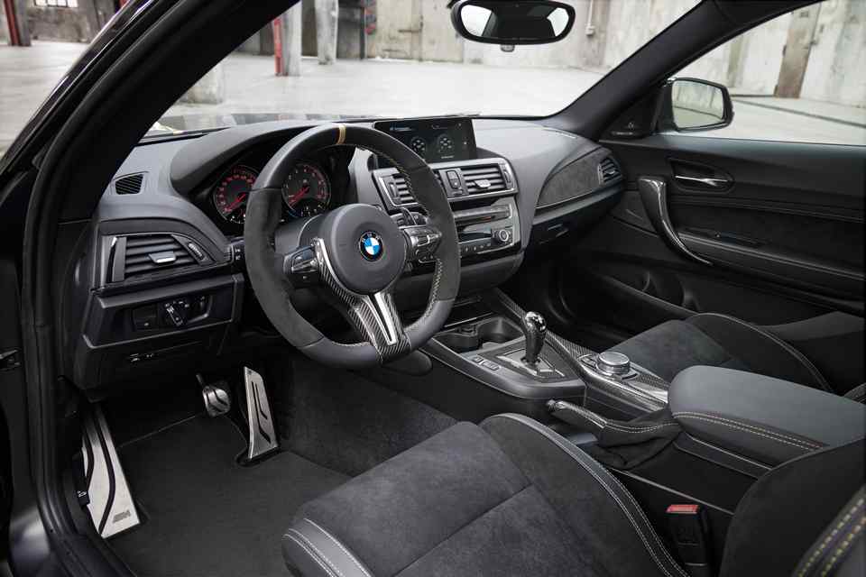 BMW pimps out the M2 with carbon fiber M Performance goodies